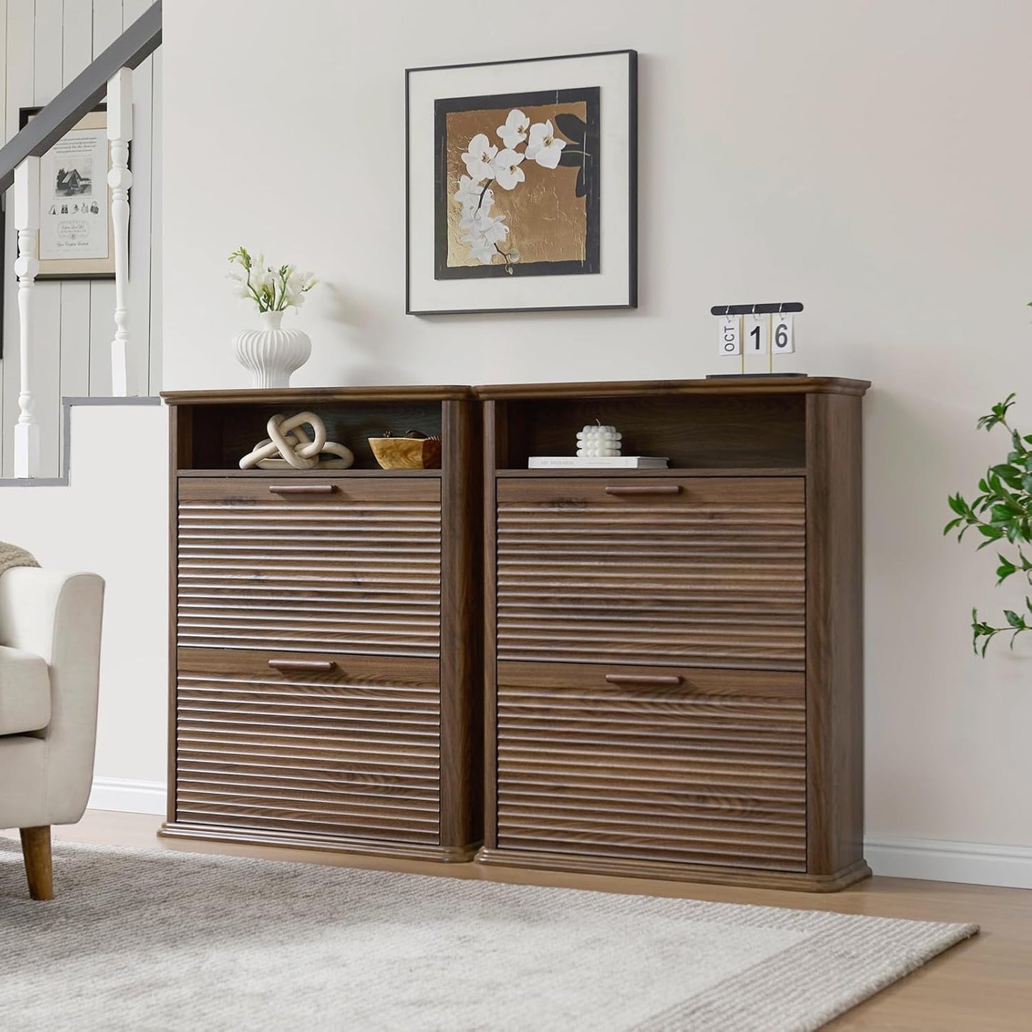 Okvnbjk Fluted Narrow Shoe Cabinet with 2 Flip Drawers, Modern Shoe Storage Cabinet with Open Storage & Curved Profile Design, Wood Shoes Rack for Entryway, Hallway, Foyer, Oak